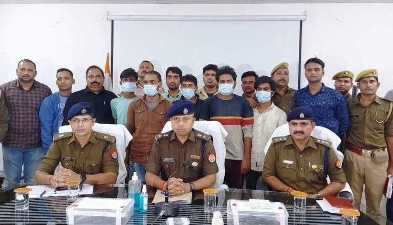 हाईवे पर सक्रिय लुटेरों के गैंग का उतरांव पुलिस व SOG की टीम ने गिरफ्तार कर किया भंडाफोड़