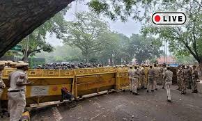 Wrestlers Protest को समर्थन देने पहुंचे पंजाब के किसान और खाप पंचायतें, Delhi Police ने भी की रोकने की तैयारी