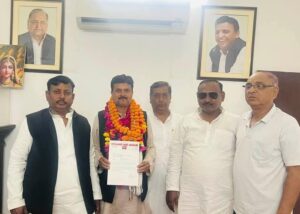 समाजवादी पार्टी ने इजहार खान अज्जू को सौंपी नगर अध्यक्ष की जिम्मेदारी, क्षेत्र में खुशी की लहर