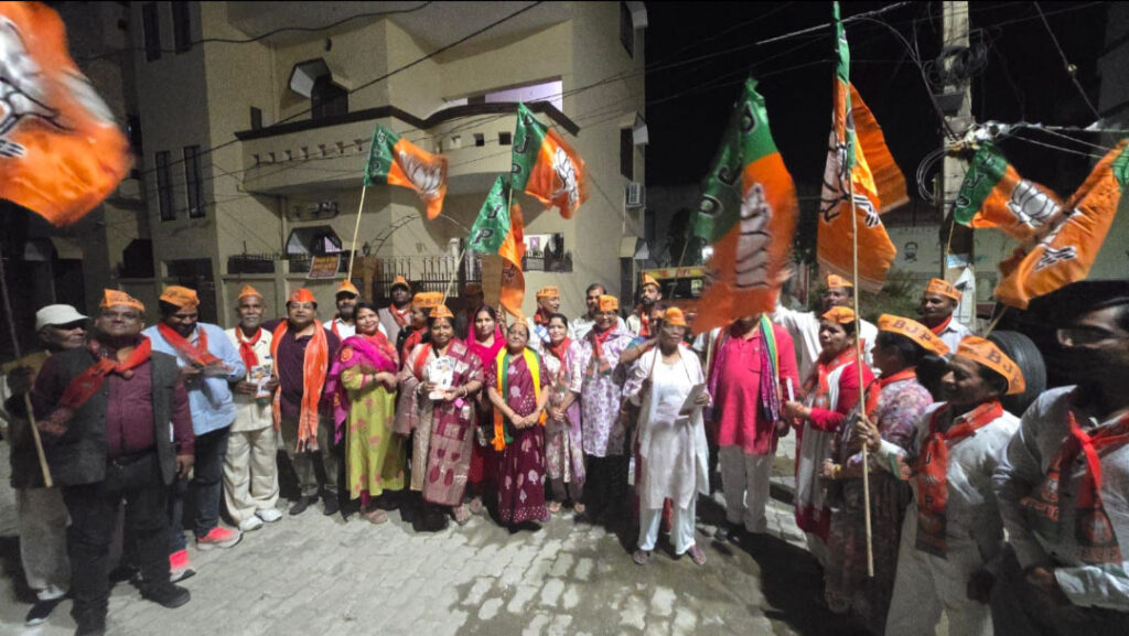 पार्षद गीता देवी गुप्ता के नेतृत्व में चलो अभियान का भव्य आयोजन, बुजुर्गों का सम्मान