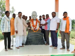 किसान मसीहा चैधरी चरण सिंह की 39वीं पुण्यतिथि पर रालोद ने दी श्र(ांजलि