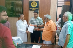 शांति नगर हाइवे कट बंद होने को लेकर सवर्ण युवा महासभा ने उप जिलाधिकारी को दिया ज्ञापन