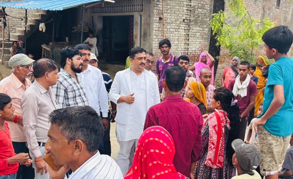 बिजली बिल में 10 प्रतिशत ईंधन अधिभार वृ(ि वापस ले सरकार – अतुल सिंह