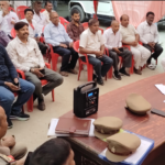 श्रावण मास एवं चेहल्लुम पर्व को देखते हुए कृष्णा नगर थाना परिसर में हुई पीस बैठक