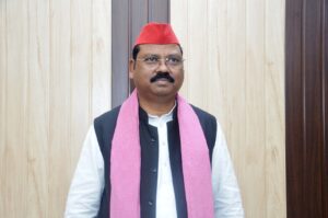 नेताजी के संघर्ष पर तंज कसने वालों को पहले अपना राजनीतिक कद देखना चाहिए – डा. शशिकांत शर्मा