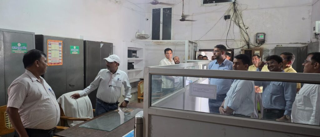 आकांक्षी ब्लाक हुजूरपुर में सीडीओ की अध्यक्षता में सम्पन्न हुई विकास कार्यों की समीक्षा बैठक सम्पन्न