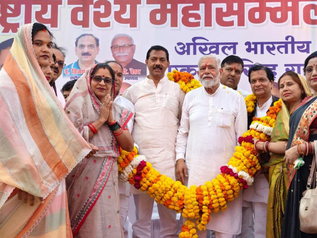 वैश्य समाज किसी पार्टी का बंधुआ मतदाता नहीं, सम्मान और हिस्सेदारी देने वालों के साथ जाएगा – प्रभात साहू